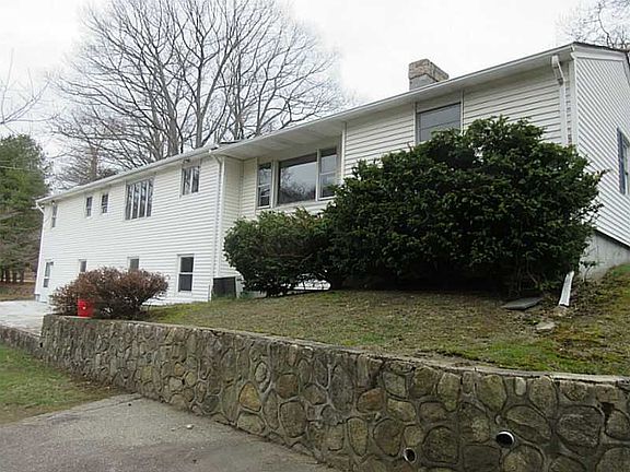 4th image of 614 Central Ave