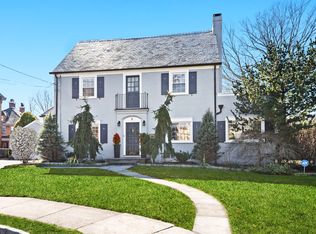 6 Circle Hill Rd, Pelham, NY 10803