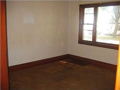 3rd image of 1125 McReynolds Ave NW