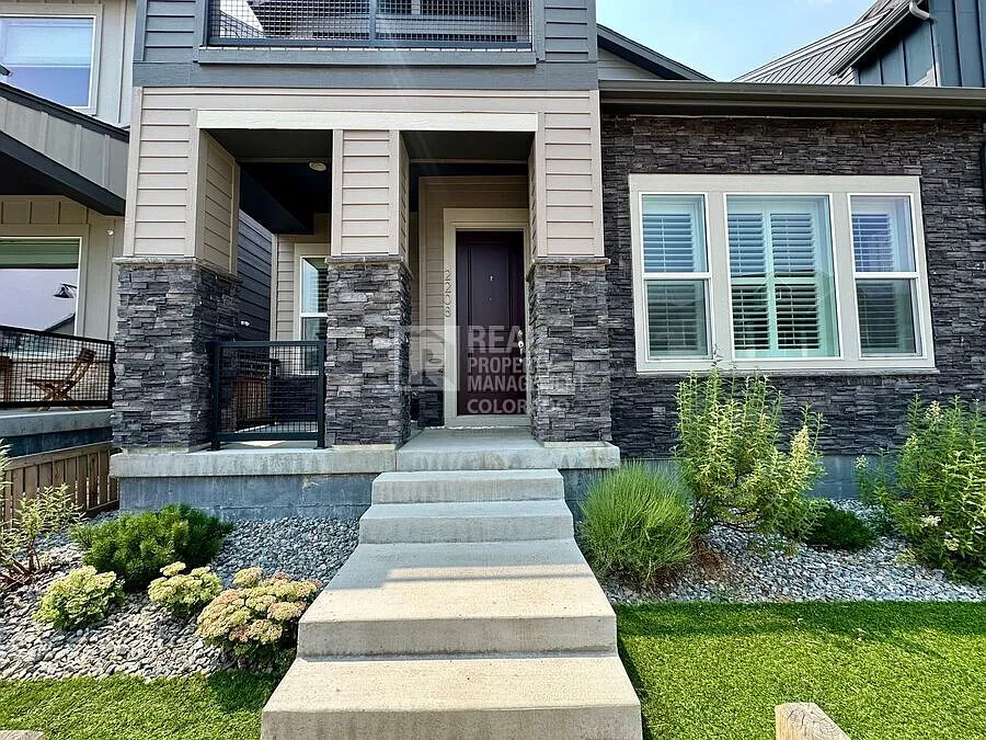 Modern 4 Bedroom Home in Broomfield's Baseline Community Listing Description — Photo 2