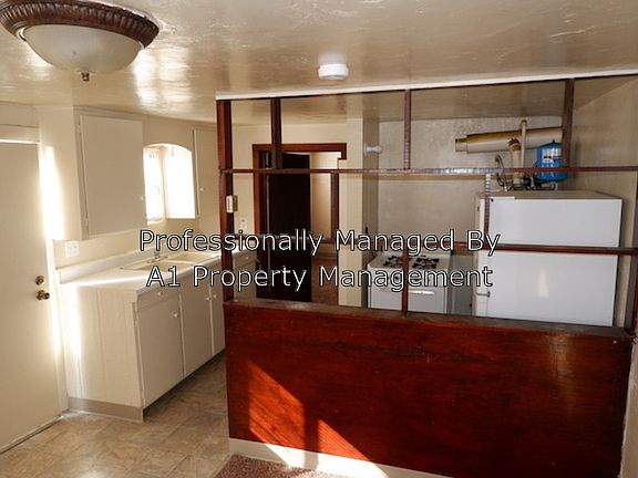 3rd image of 1020 Church St #1/2