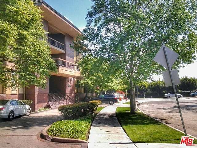 1st image of 4595 Wilshire Blvd Unit 302