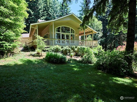 3rd image of 289 Vineyard View Drive
