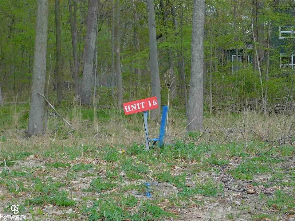 1st image of 35071 Woodside Cir