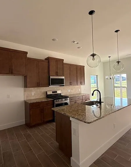 1413 E Riverton Rd — Photo 9