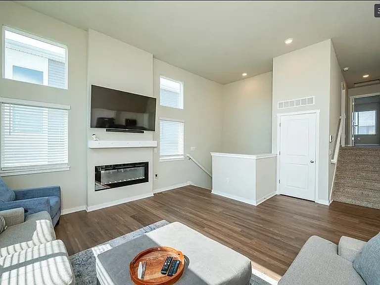 9656 Heightsview Dr — Photo 4