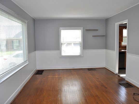 3rd image of 54 Bryant Cir