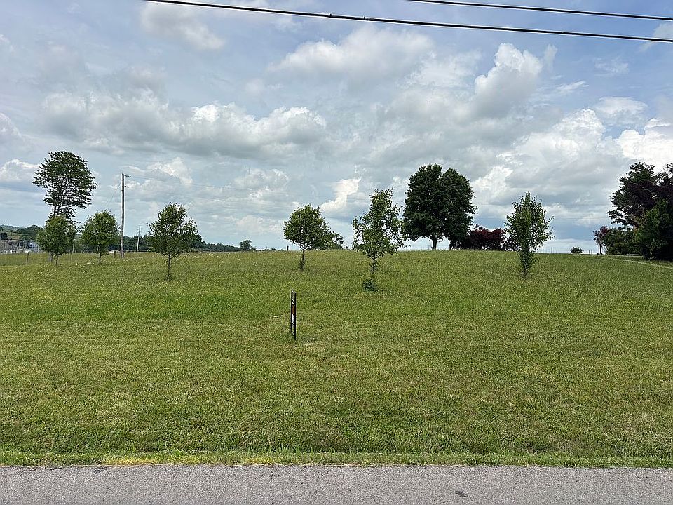2nd image of 161 Sugar Creek Rd