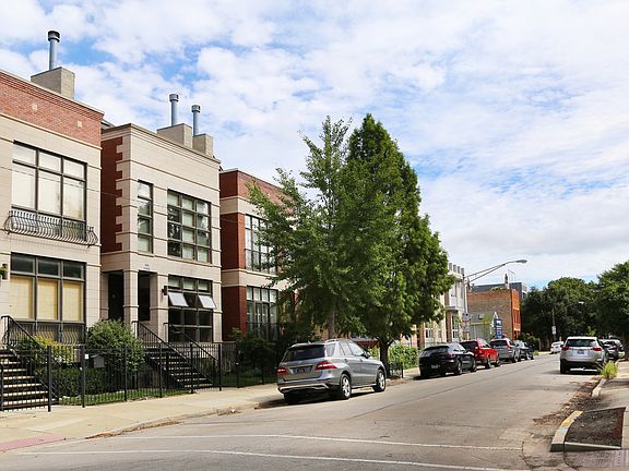 2nd image of 1808 W Race Ave