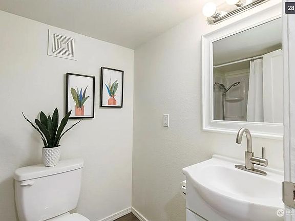 3rd image of 3611 Preble St