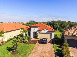 10516 Eastwood Dr, Bradenton, FL 34211