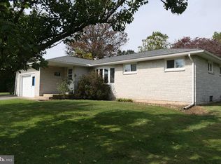 267 Airport Rd, Fredericksburg, PA 17026