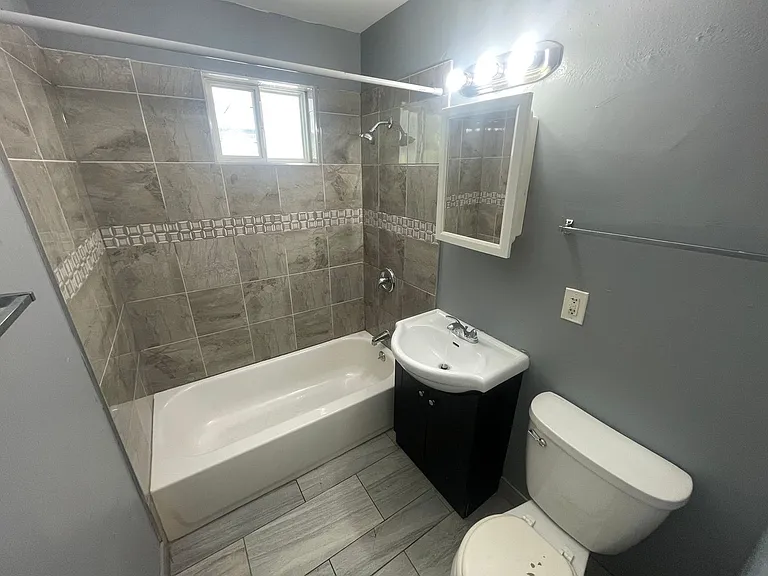 4610-4612 W Eggert Place - Duplex (Ace Property) — Photo 7