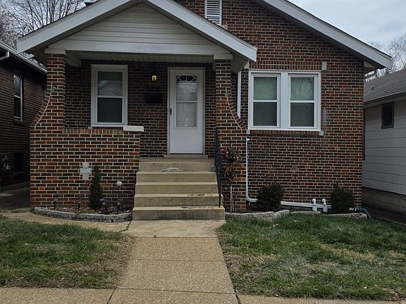 3rd image of 1414 Louisville Ave