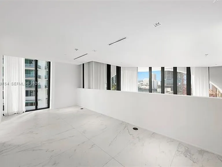1000 Biscayne Blvd #1201 — Photo 80