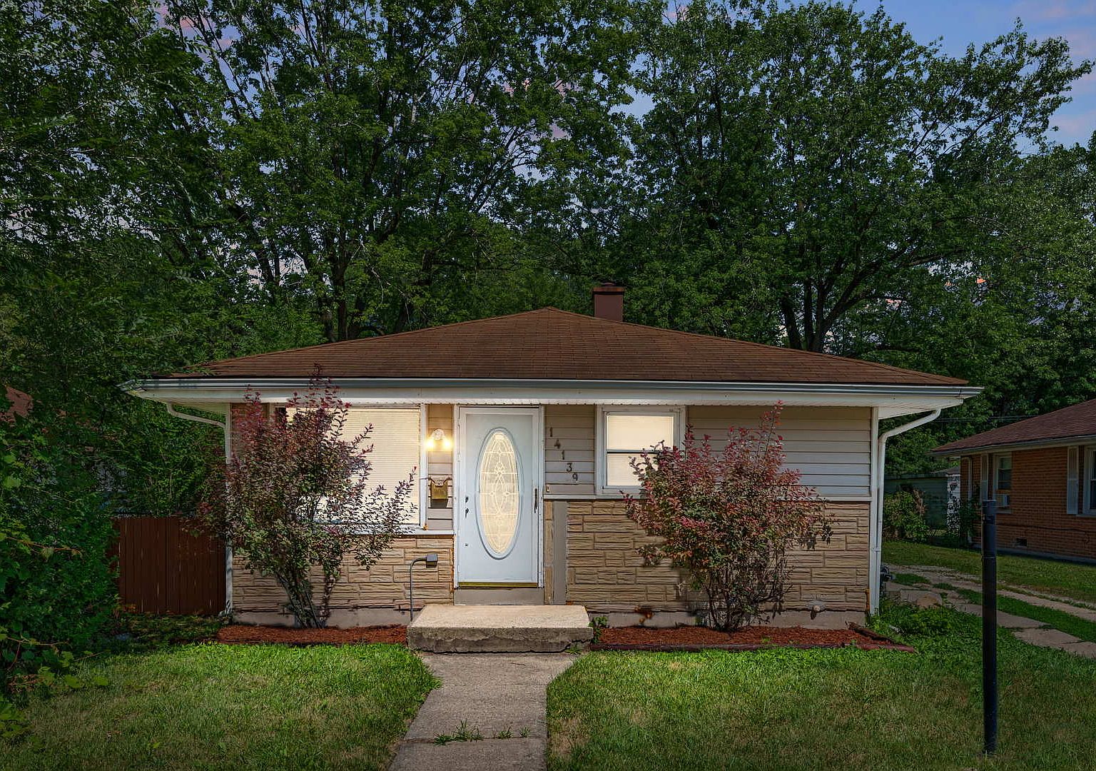 14139 Marshfield Ave, Dixmoor, IL 60426 | Zillow