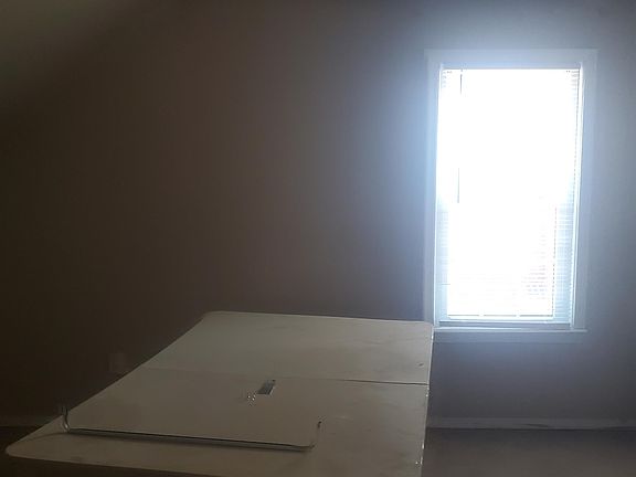 3rd image of 12311 Laing St