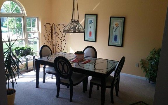 3rd image of 2487 Abbey Knoll Dr