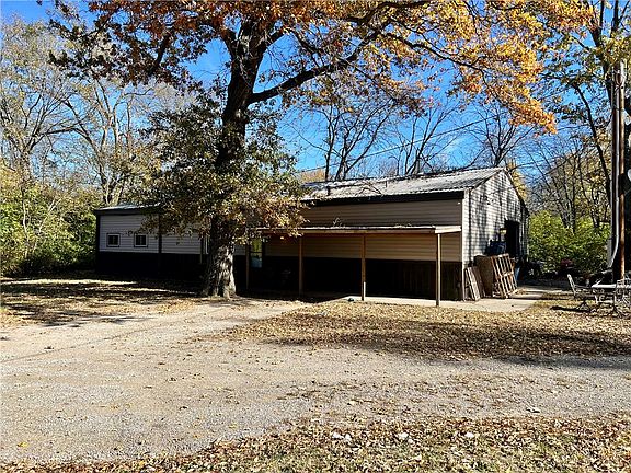 2nd image of 2175 Old Police Park Rd