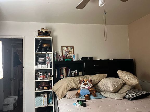5th image of 14010 S Berendo Ave