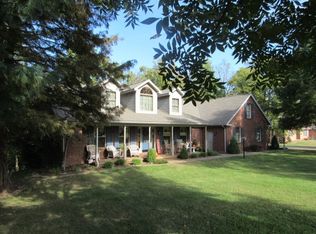 3920 Blackford Rd E, Mount Vernon, IN 47620