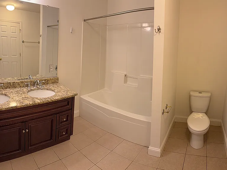 220 Gross Ave — Photo 40
