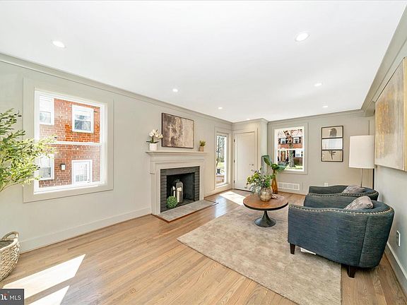 5th image of 10405 Inwood Ave