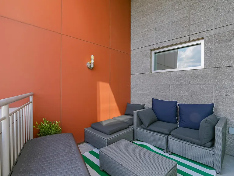 2115 Yeaman Pl #530 — Photo 37