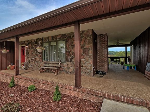 5th image of 151 Harmony Acres Dr W