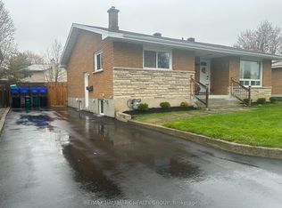 1540 Maxime St #B, Ottawa, ON K1B3L1