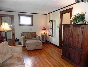 3rd image of 1651 Lauderdale Ave
