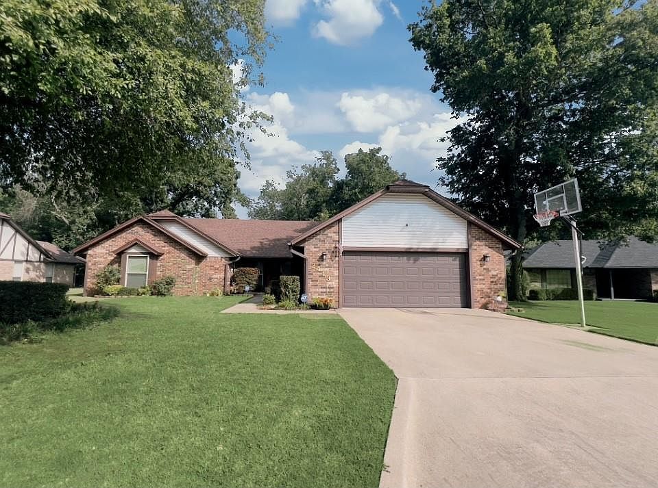 1st image of 2443 Whispering Oak Dr
