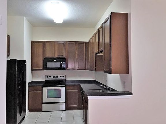 3rd image of 13808 Herons Landing Way APT 3