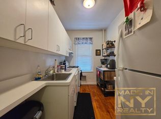 421 W 24th St #3D, New York, NY 10011