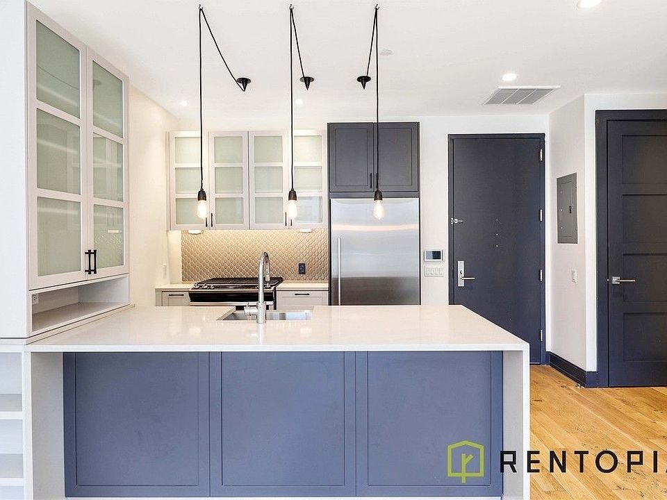 1st image of 10 Montieth St #367C