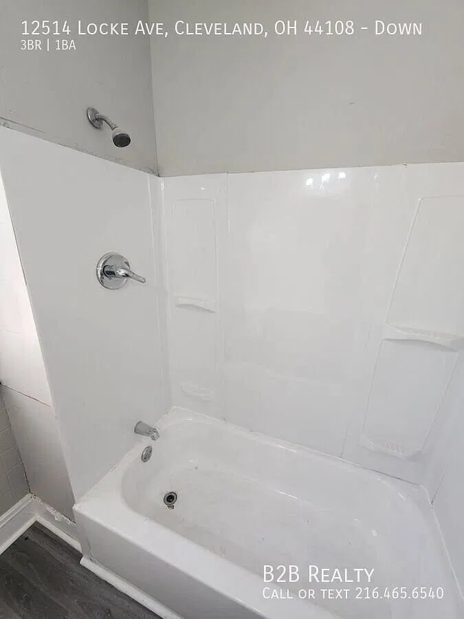 3-Beds In $800/ Only | Early Winter Offer — Photo 4