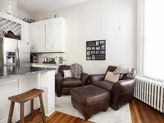 4th image of 1102 West Ave APT 1