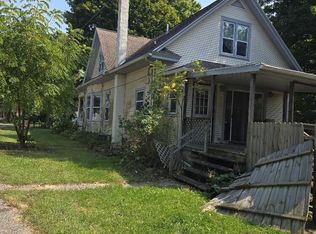 124 Maple St, Springport, MI 49284