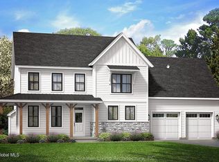 4 Dutch Ln, Halfmoon, NY 12065
