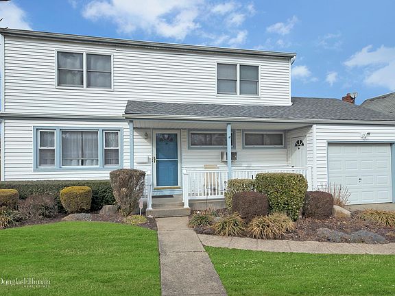 2nd image of 77 Greenwood Dr