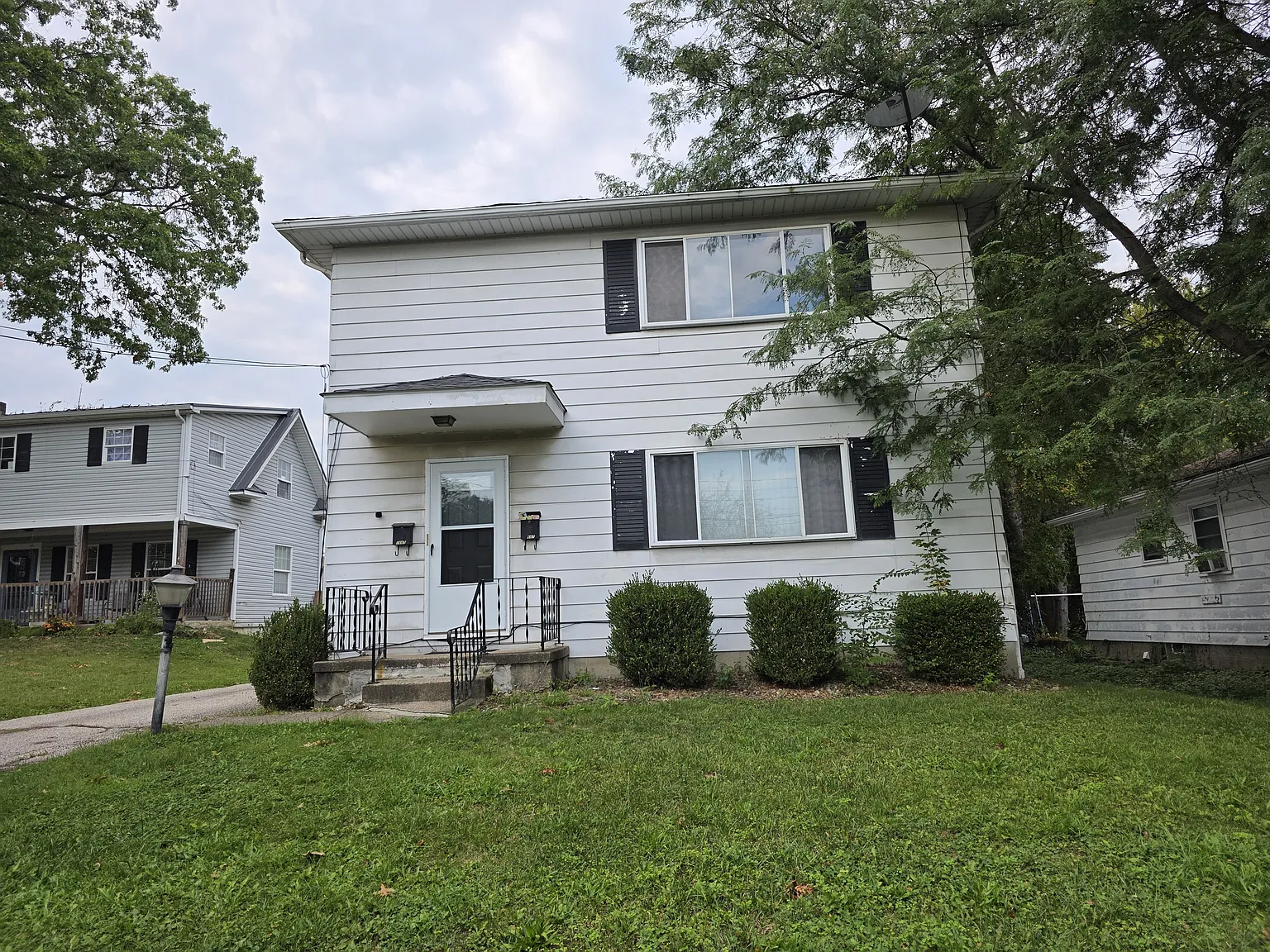 2 bed, 1092 sqft, $1,000 — Photo 1