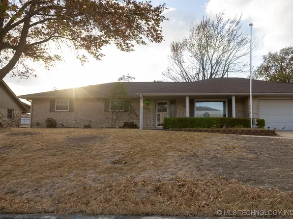 1201 Meadow Dr, Bartlesville, OK 74006