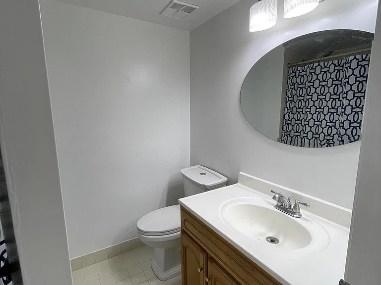 18290 Mediterranean Blvd #6-5 — Photo 10