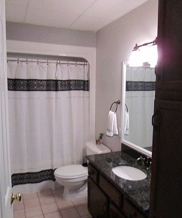 4th image of 111 Park Ln