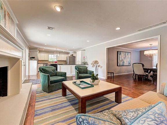 4th image of 3016 Pelham Dr