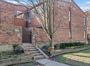 1801 W Touhy Ave UNIT E, Chicago, IL 60626
