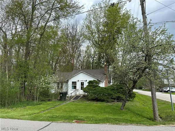 944 East Blvd, Aurora, OH 44202