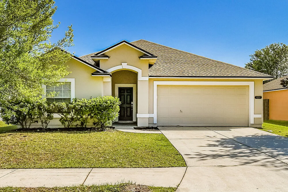 3 bed, 2.0 bath, 1506 sqft, $1,860 — Photo 1