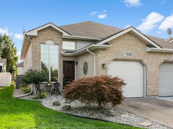 908 Michael Dr, Tecumseh, ON N8N 5A4