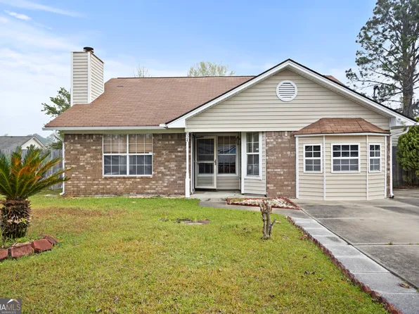 624 Honey Ridge Ln, Hinesville, GA 31313
